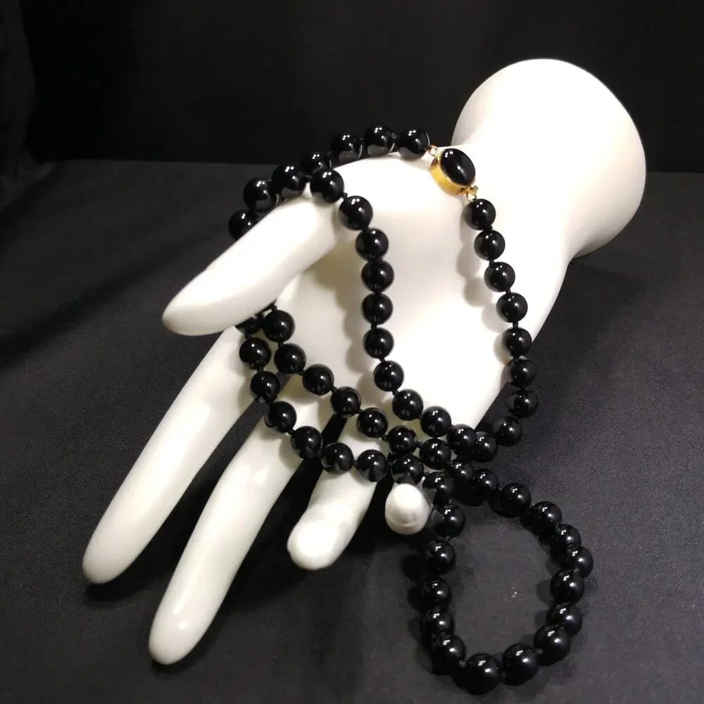 Vintage Onyx Beaded Necklace, Hand Knotted, Gold Tone Clasp, Quartz Tested 1980s